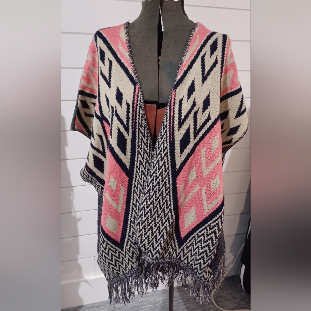 Geometric Coral, Tan, and Black Shawl.